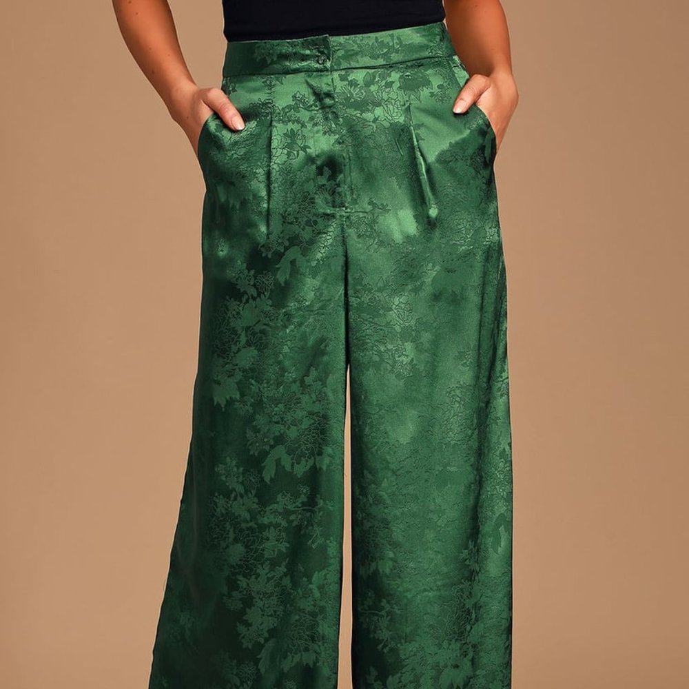 Lulus green satin wide pants